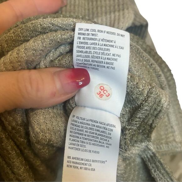 American Eagle Camo Thermal Waffle Knit Long Sleeve Top XS Green - Picture 8 of 8